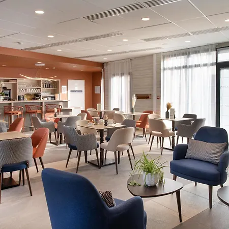 Domitys Seniors - La Palangre アパートホテル 4*